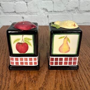 Debbie Mumm Classic Fruit Bowls Salt & Pepper Shakers EUC